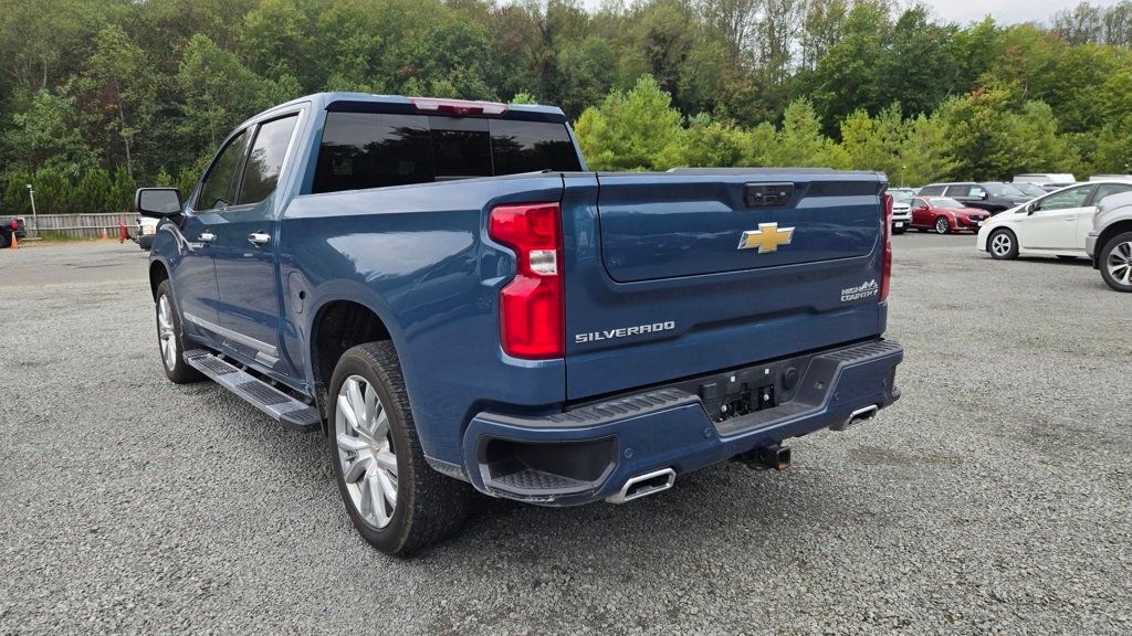 2024 Chevrolet Silverado 1500 High Country photo 5
