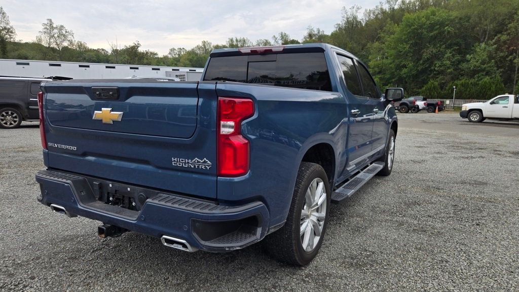 2024 Chevrolet Silverado 1500 High Country photo 7