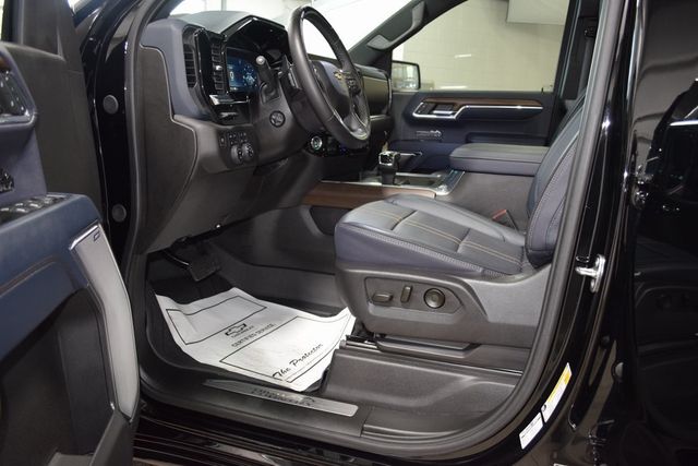 2024 Chevrolet Silverado 1500 High Country Premium II  - 22870692 - 43