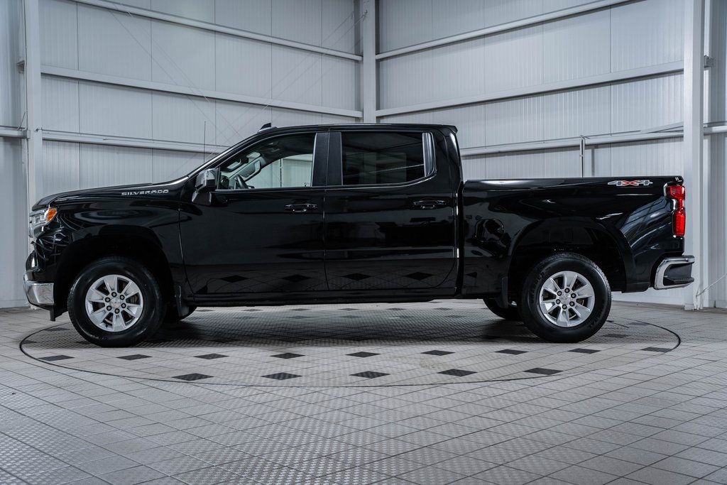 2024 Chevrolet Silverado 1500 LT - 22513758 - 3