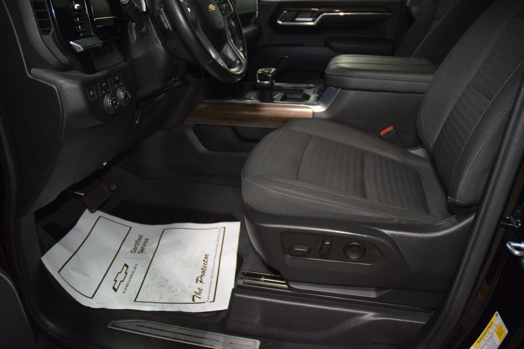 2024 Chevrolet Silverado 1500 LT - 23064505 - 37