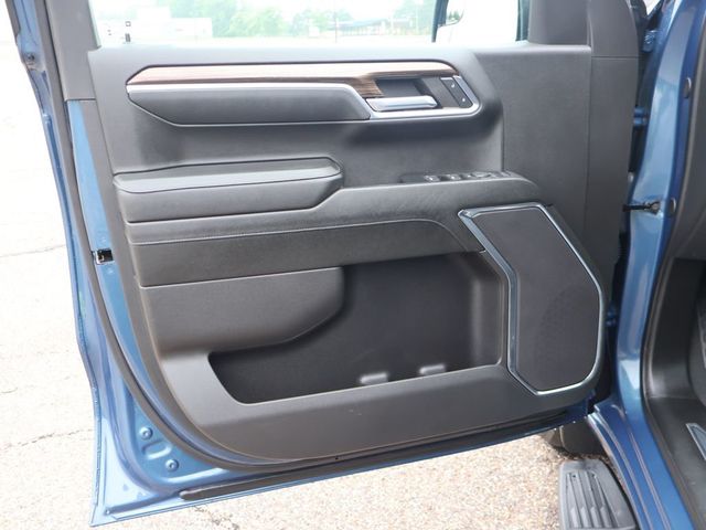 2024 Chevrolet Silverado 1500 LT - 23080705 - 19