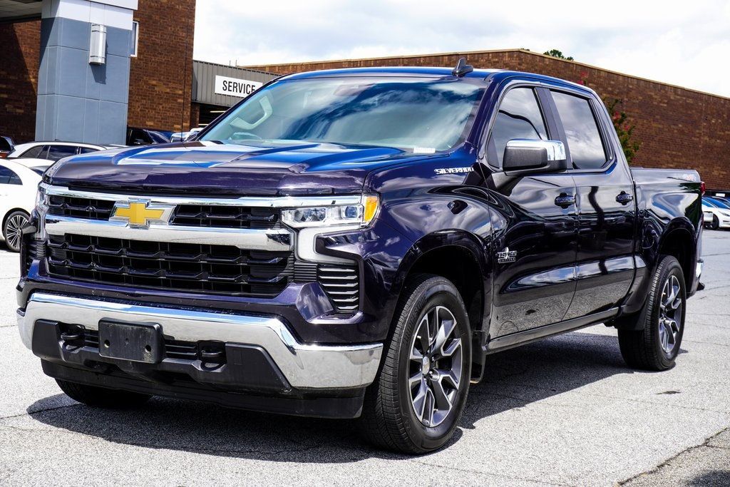 2024 Chevrolet Silverado 1500 LT Texas Edition photo 3