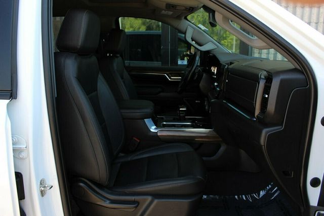 2024 Chevrolet Silverado 1500 ONE OWNER Z71 RST DURAMAX DEISEL W/ LEATHER CREW CAB 3.0L  - 23022959 - 8