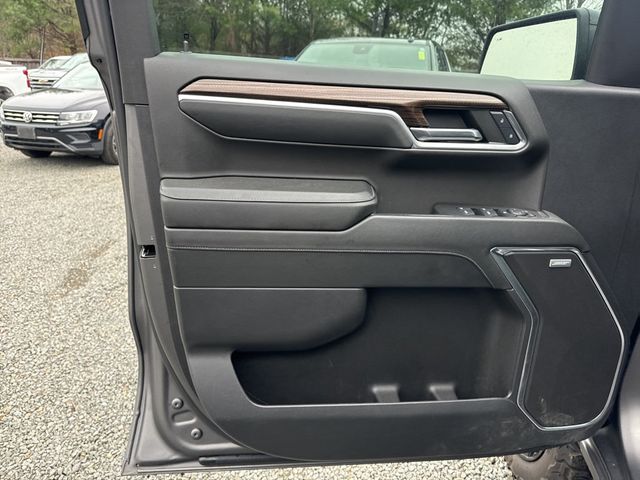 2024 Chevrolet Silverado 1500 RST - 22949373 - 17