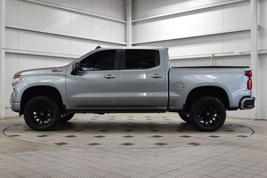 2024 Chevrolet Silverado 1500 RST - 23019949 - 3