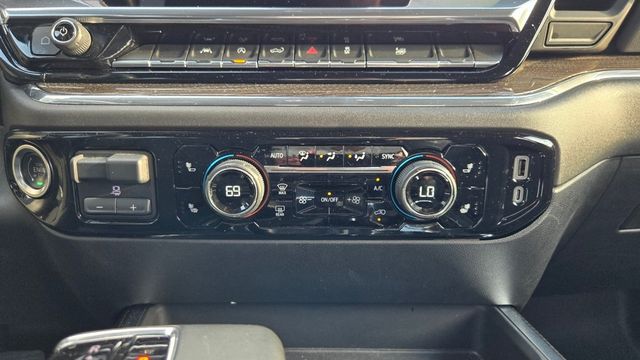 2024 Chevrolet Silverado 1500 RST - 22997579 - 17