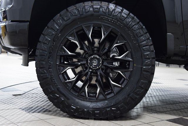 2024 Chevrolet Silverado 1500 RST photo 19