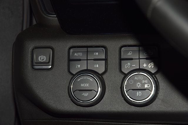 2024 Chevrolet Silverado 1500 RST photo 28