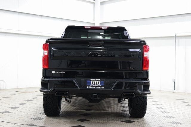 2024 Chevrolet Silverado 1500 RST photo 4