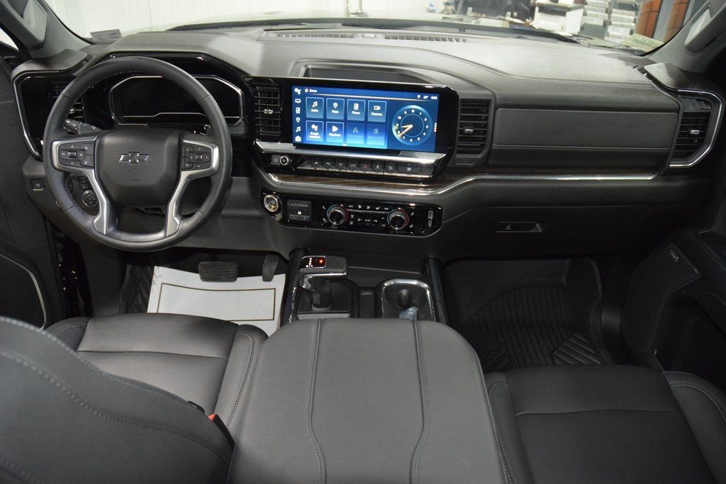 2024 Chevrolet Silverado 1500 RST - 22995024 - 24