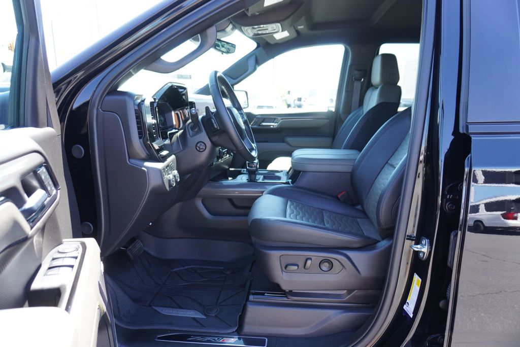 2024 Chevrolet Silverado 1500 ZR2 photo 12