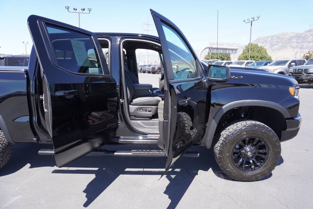 2024 Chevrolet Silverado 1500 ZR2 photo 17