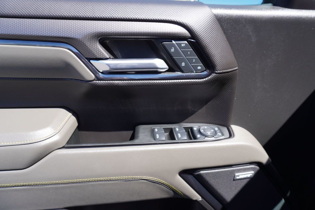 2024 Chevrolet Silverado 1500 ZR2 photo 19