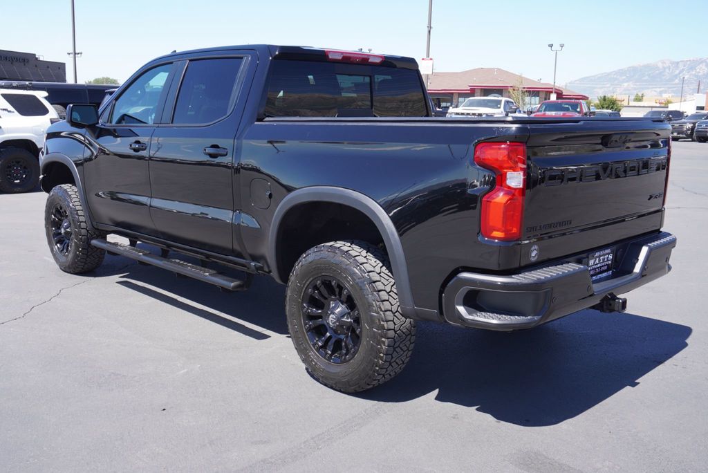 2024 Chevrolet Silverado 1500 ZR2 photo 3