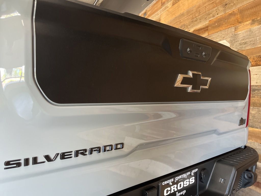 2024 Chevrolet Silverado 1500 ZR2 - 23025109 - 19