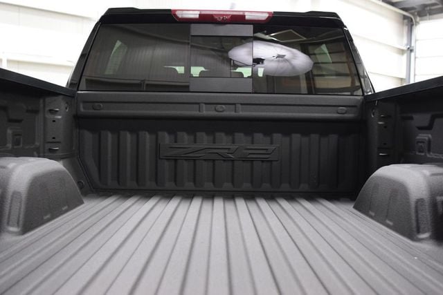 2024 Chevrolet Silverado 1500 ZR2 w/ Technology Package - 23038565 - 23