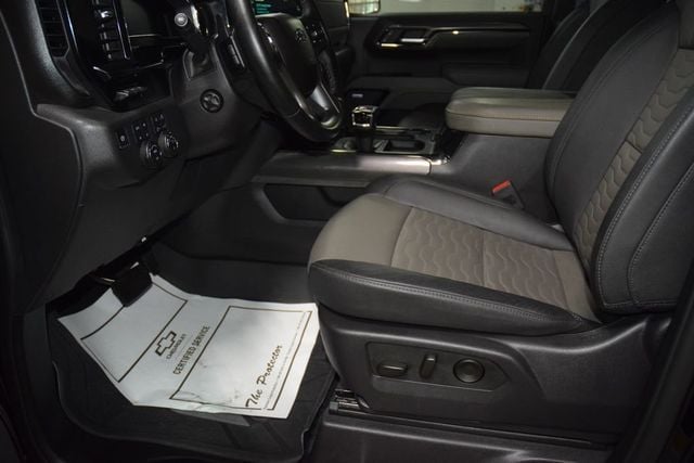 2024 Chevrolet Silverado 1500 ZR2 w/ Technology Package - 23038565 - 39