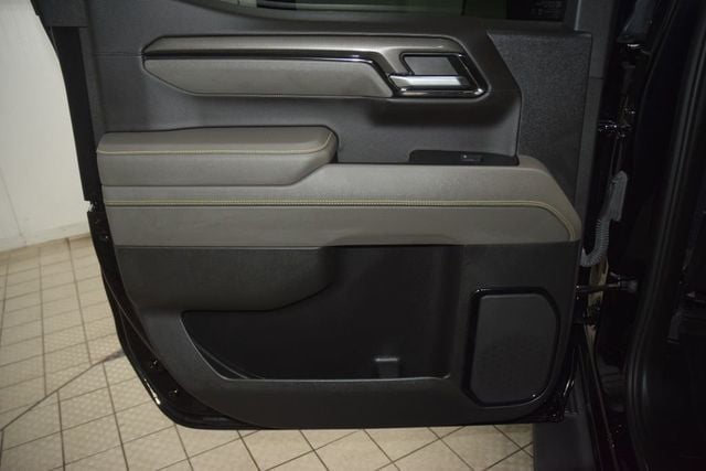 2024 Chevrolet Silverado 1500 ZR2 w/ Technology Package - 23038565 - 46