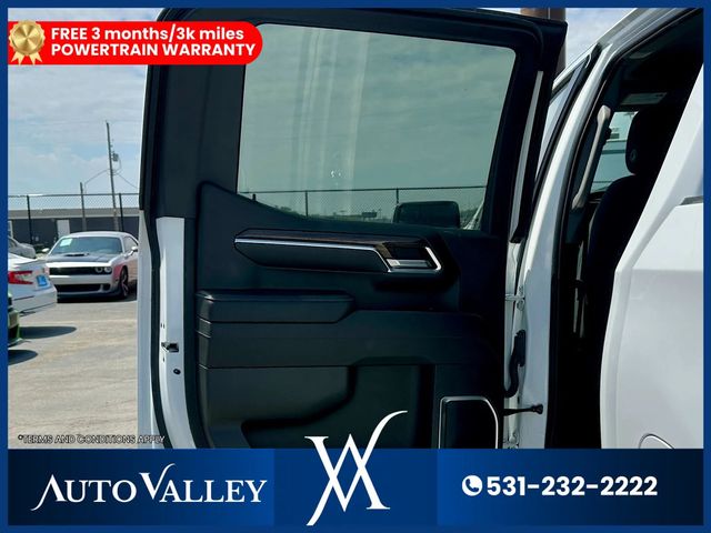 2024 Chevrolet Silverado 1500 Crew Cab LT Pickup 4D 5 3/4 ft - 23029195 - 19