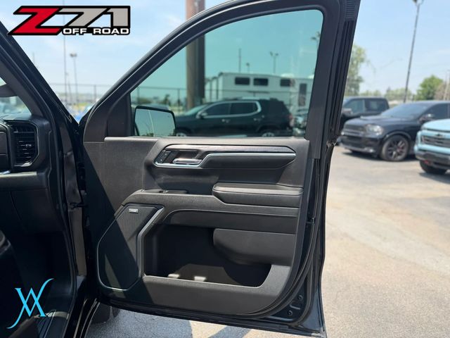 2024 Chevrolet Silverado 1500 Crew Cab LTZ Pickup 4D 5 3/4 ft - 23059599 - 21