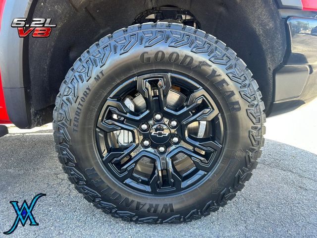 2024 Chevrolet Silverado 1500 Crew Cab ZR2 Pickup 4D 5 3/4 ft - 23094389 - 8
