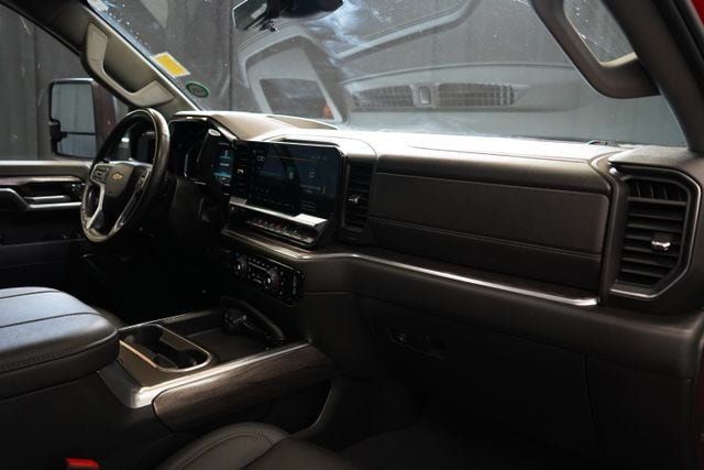 2024 Chevrolet Silverado 2500 HD LTZ - 23078822 - 48