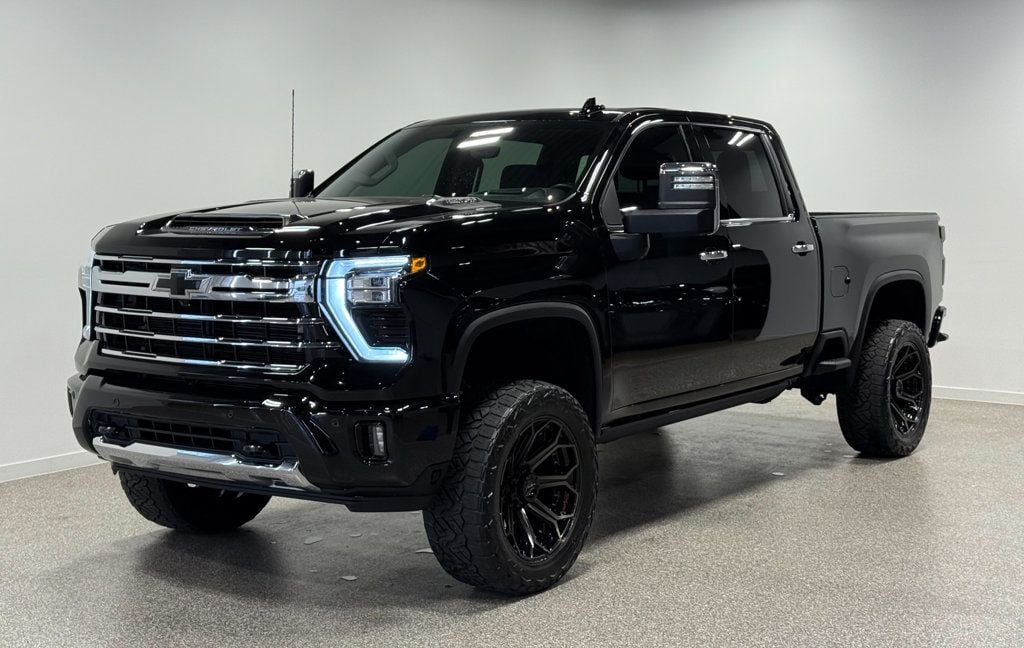 2024 Chevrolet Silverado 2500HD  - 23065578 - 0