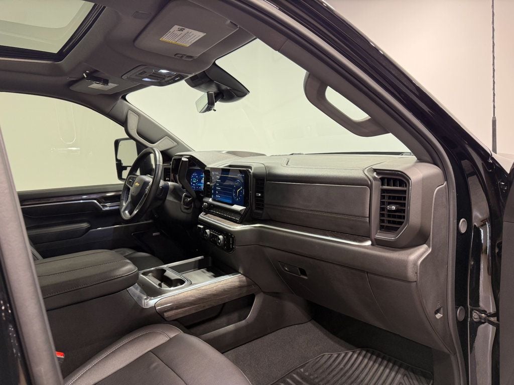 2024 Chevrolet Silverado 2500HD  - 23065578 - 30