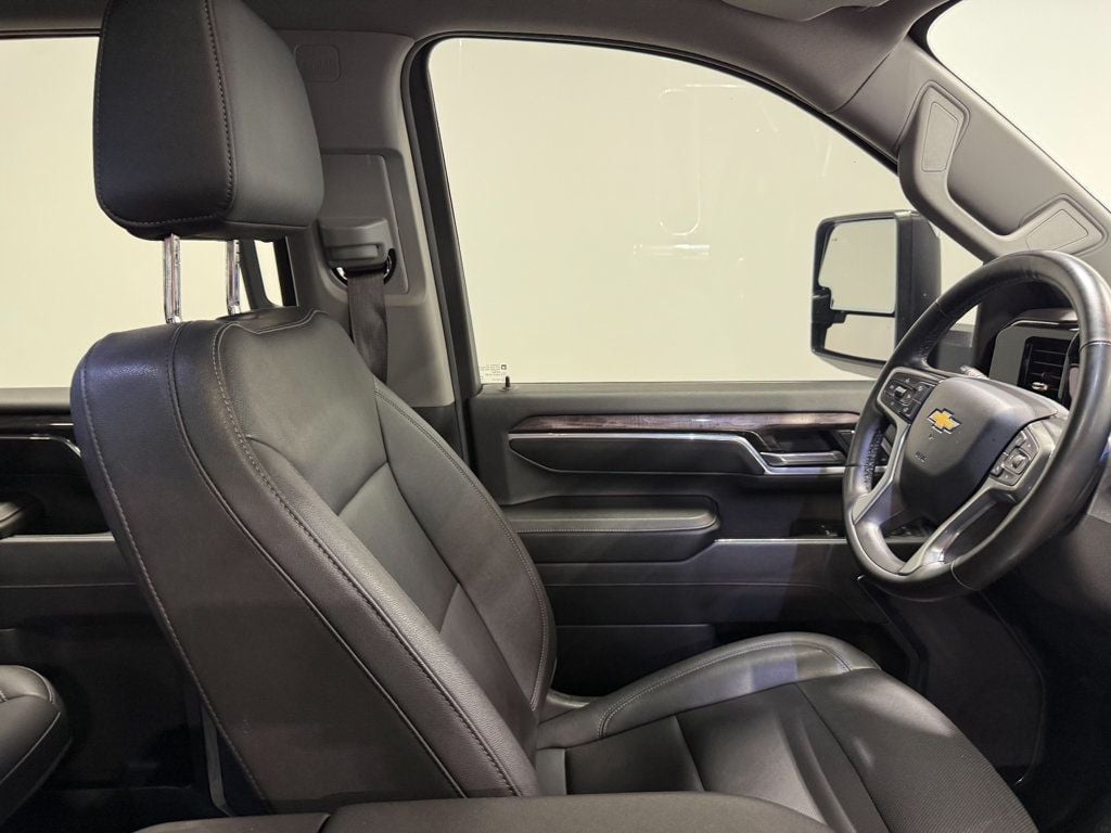 2024 Chevrolet Silverado 2500HD  - 23065578 - 32