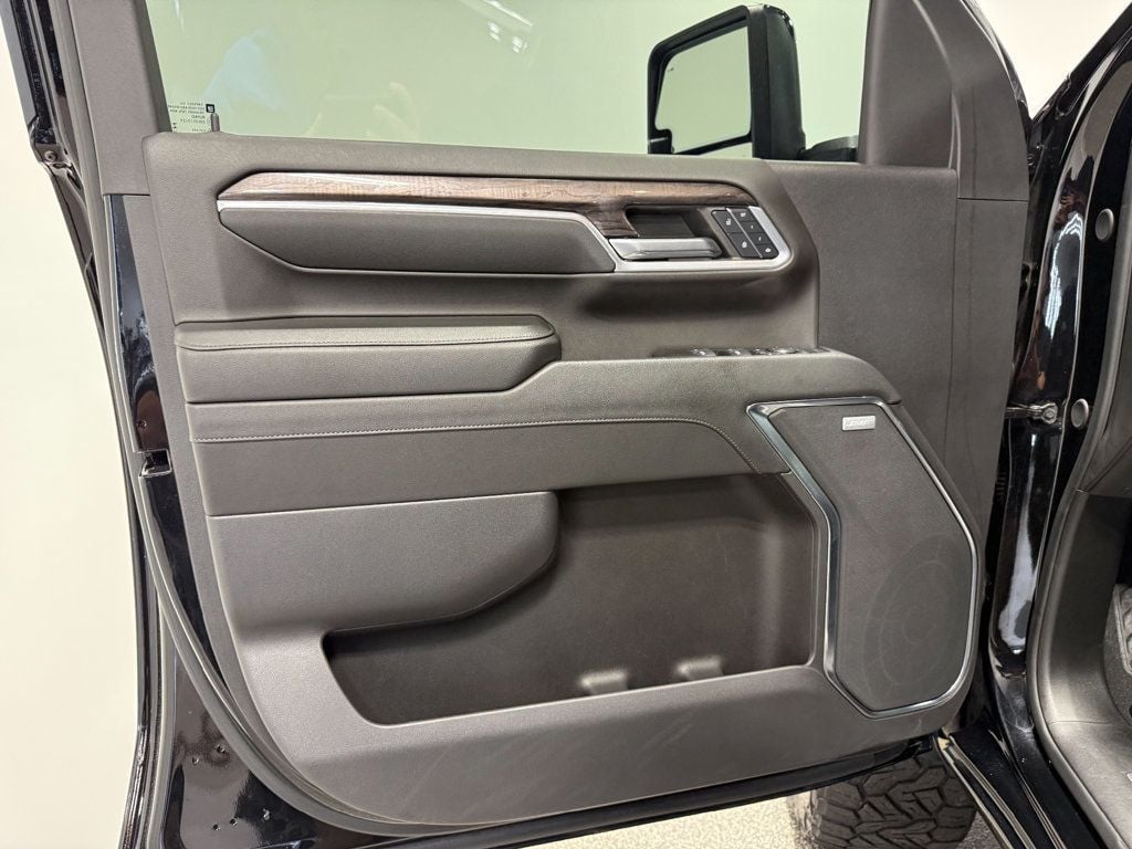 2024 Chevrolet Silverado 2500HD  - 23065578 - 46