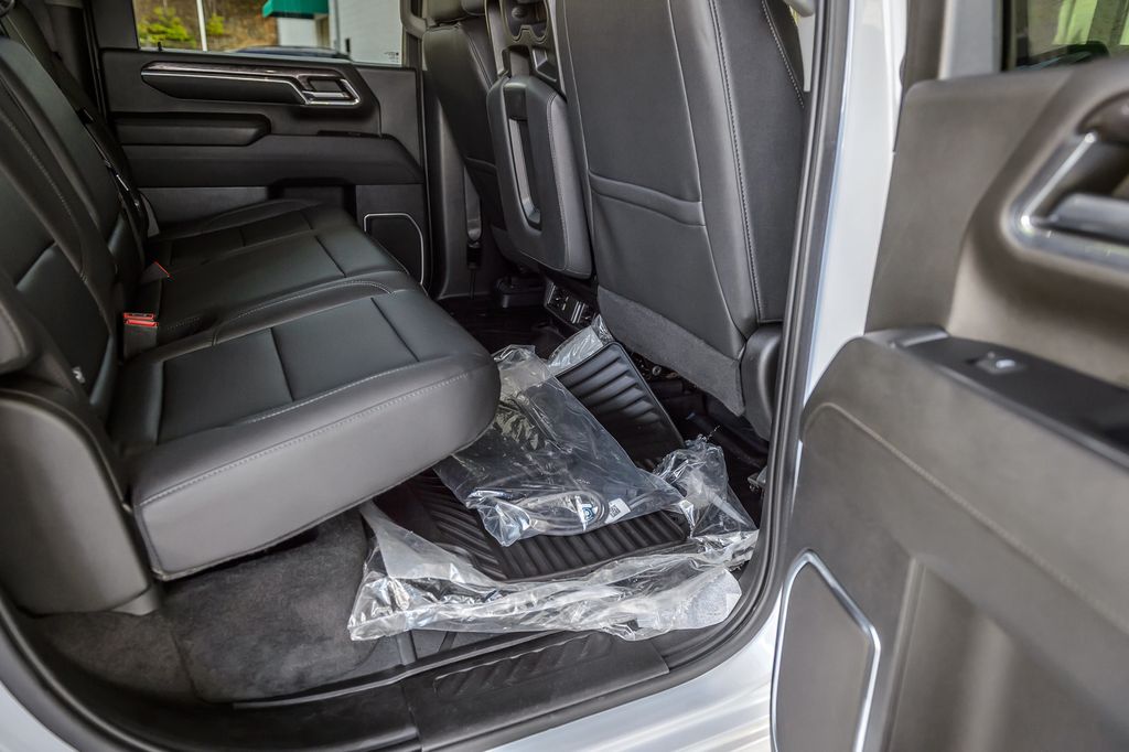 2024 Chevrolet Silverado 2500HD 24 CHEVROLET SILVERADO 2500HD 6.6L TURBO DIESEL LTZ CREW CAB  - 23023554 - 42