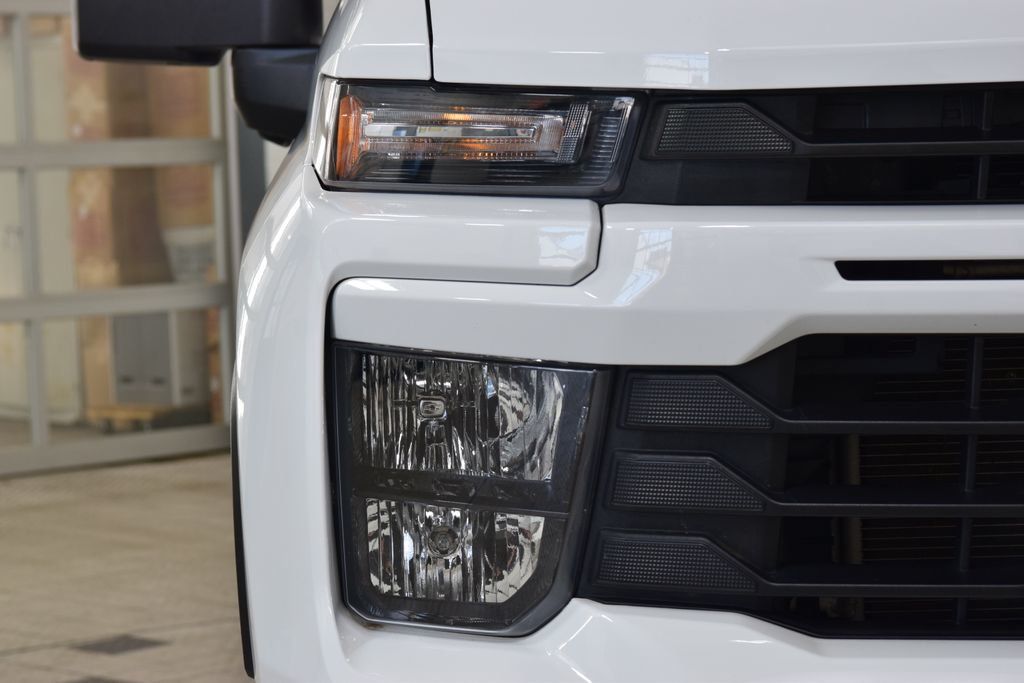 2024 Chevrolet Silverado 2500HD 2500HD CREW 4X4 CUSTOM * 6.6 V8 * 8' BED * 1 OWNER * LOCAL TRADE - 22998672 - 9