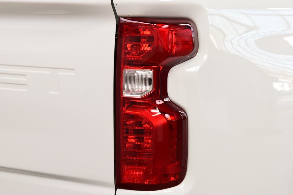 2024 Chevrolet Silverado 2500HD 2500HD CREW 4X4 CUSTOM * 6.6 V8 * 8' BED * 1 OWNER * LOCAL TRADE - 22998672 - 15