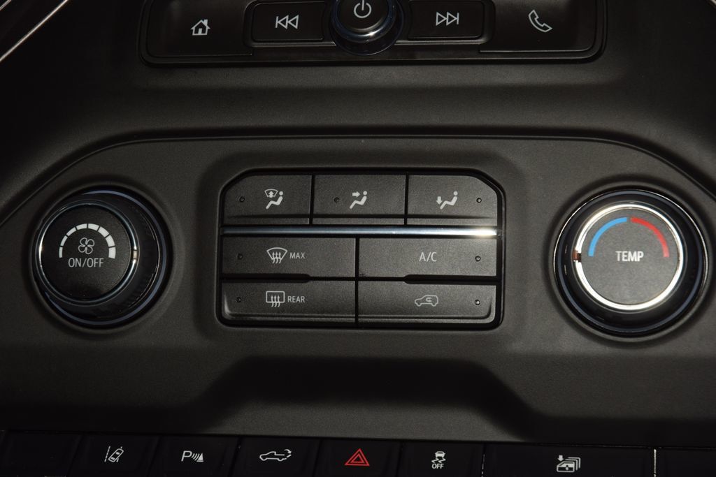 2024 Chevrolet Silverado 2500HD 2500HD CREW 4X4 CUSTOM * 6.6 V8 * 8' BED * 1 OWNER * LOCAL TRADE - 22998672 - 24