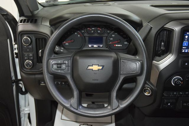 2024 Chevrolet Silverado 2500HD 2500HD CREW 4X4 CUSTOM * 6.6 V8 * 8' BED * 1 OWNER * LOCAL TRADE - 22998672 - 28