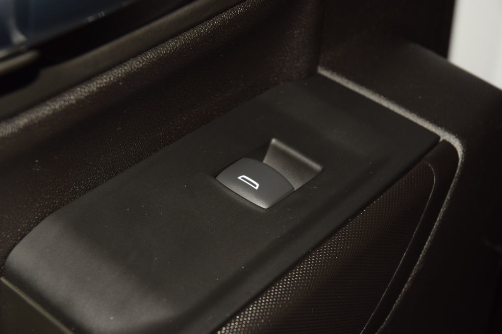 2024 Chevrolet Silverado 2500HD 2500HD CREW 4X4 CUSTOM * 6.6 V8 * 8' BED * 1 OWNER * LOCAL TRADE - 22998672 - 36