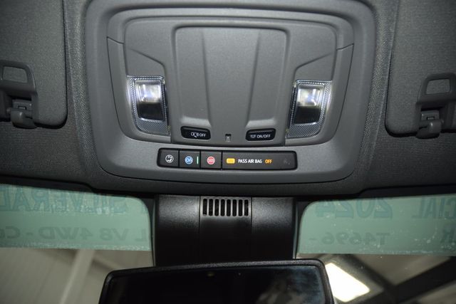 2024 Chevrolet Silverado 2500HD 2500HD CREW 4X4 CUSTOM * 6.6 V8 * 8' BED * 1 OWNER * LOCAL TRADE - 22998672 - 39