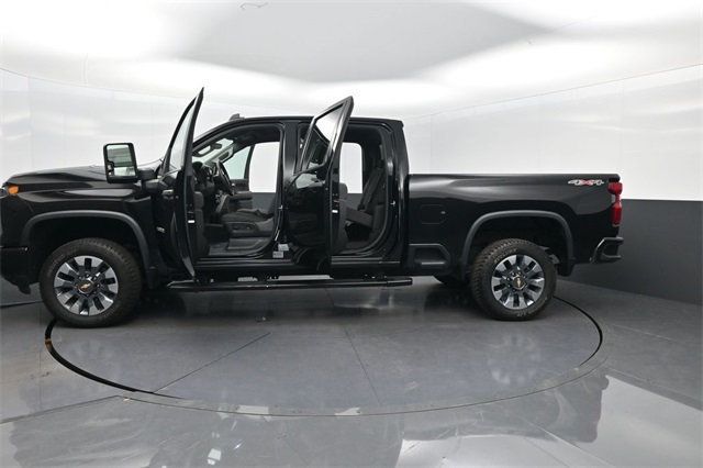 2024 Chevrolet Silverado 2500HD 4WD Crew Cab 159" Custom - 22921133 - 34