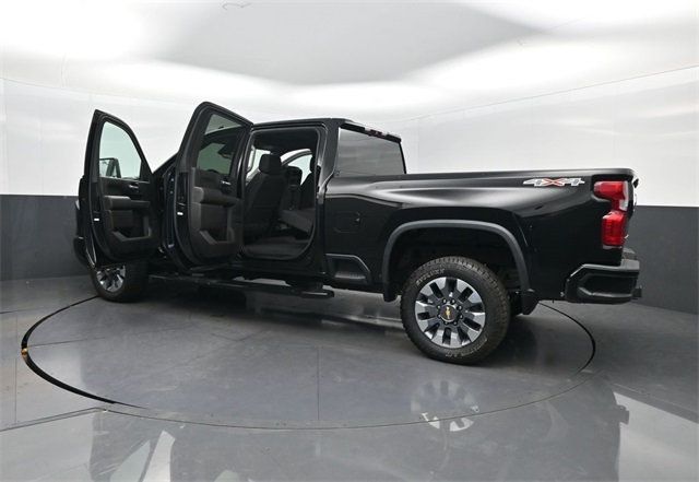 2024 Chevrolet Silverado 2500HD 4WD Crew Cab 159" Custom - 22921133 - 35