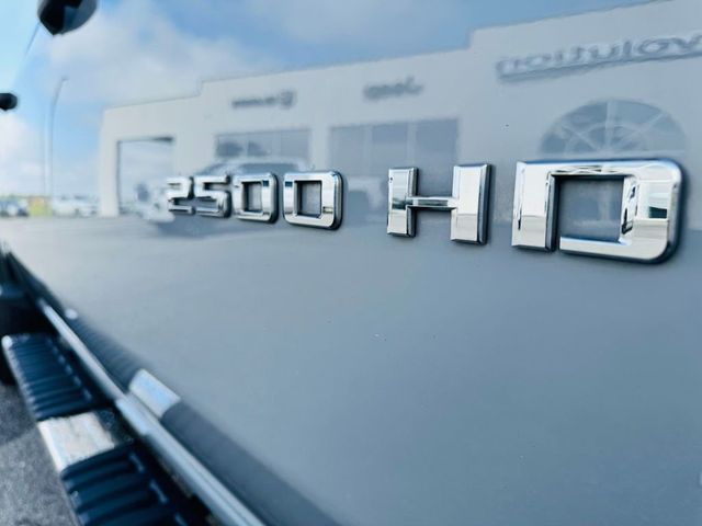 2024 Chevrolet Silverado 2500HD 4WD Crew Cab 159" Custom - 23003672 - 11
