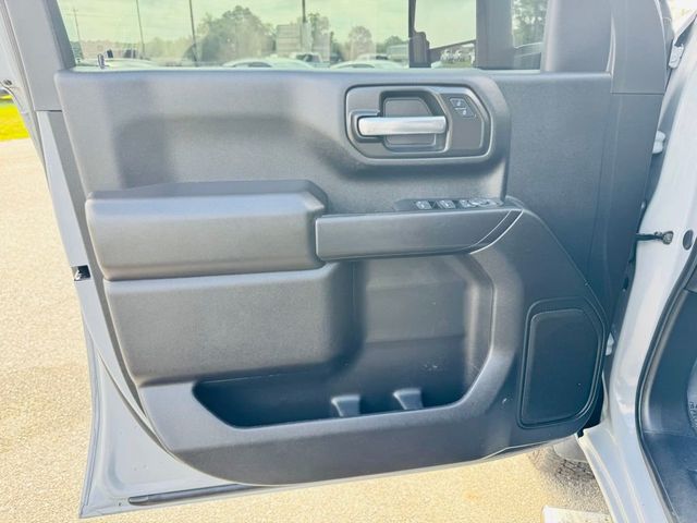 2024 Chevrolet Silverado 2500HD 4WD Crew Cab 159" Custom - 23003672 - 13