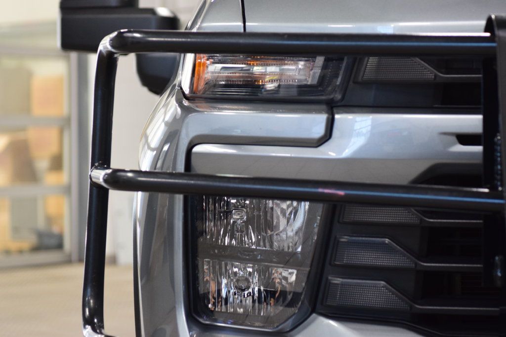 2024 Chevrolet Silverado 2500HD 4WD Crew Cab 159" Custom - 23059193 - 9