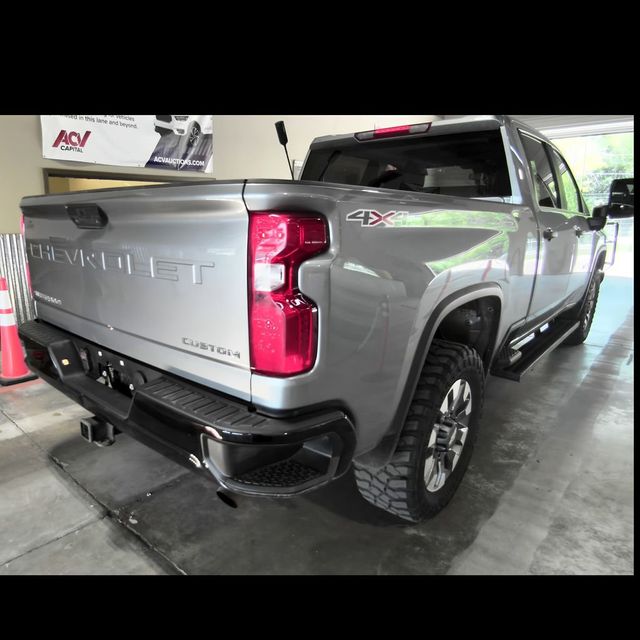 2024 Chevrolet Silverado 2500HD 4WD Crew Cab 159" Custom - 23059193 - 11