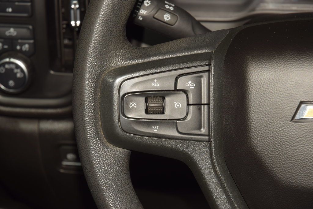 2024 Chevrolet Silverado 2500HD 4WD Crew Cab 159" Custom - 23059193 - 32