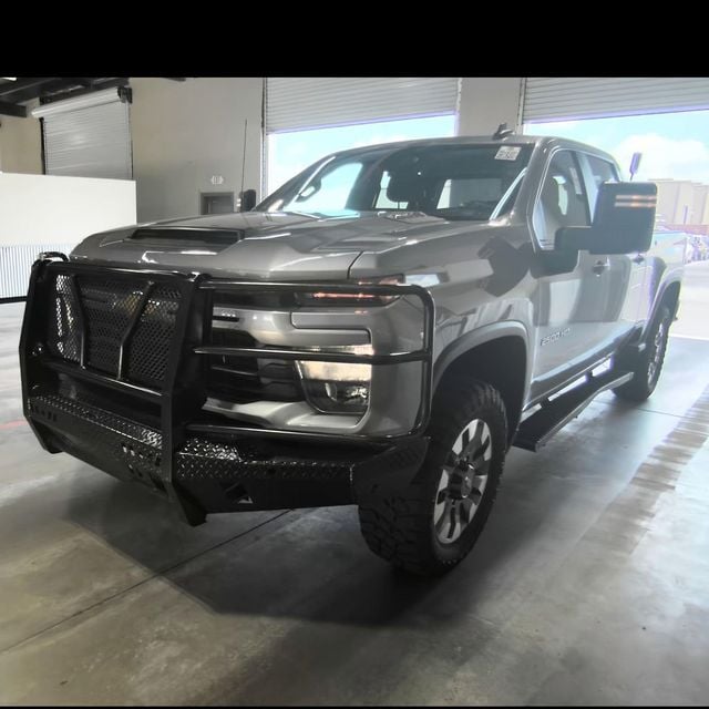 2024 Chevrolet Silverado 2500HD 4WD Crew Cab 159" Custom - 23059193 - 3