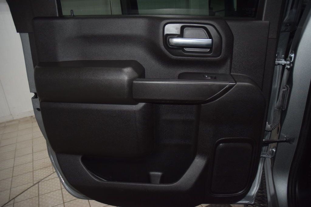 2024 Chevrolet Silverado 2500HD 4WD Crew Cab 159" Custom - 23059193 - 39