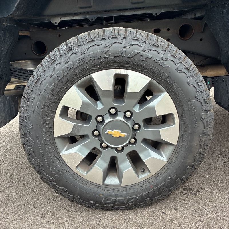 2024 Chevrolet Silverado 2500HD 4WD Crew Cab 159" Custom - 23067336 - 11