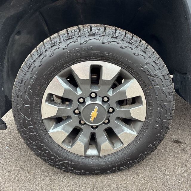 2024 Chevrolet Silverado 2500HD 4WD Crew Cab 159" Custom - 23067336 - 13
