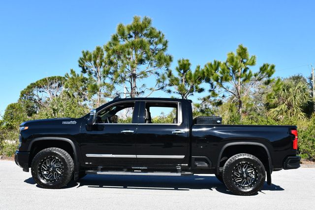 2024 Chevrolet Silverado 2500HD 4WD Crew Cab 159" High Country W/Technology & Z71 Packages - 22773004 - 24
